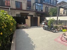 松江 尚云里 6室2厅 238.00㎡ 1122万