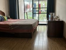 学府花苑4室2厅2卫南北朝向180.00万元出售