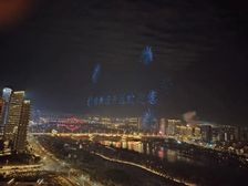 中海·滨江壹号4室2厅2卫南北朝向383.00万元出售