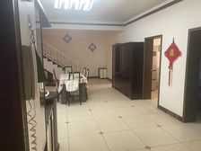 万寿花园5室2厅2卫南北朝向200.00万元出售