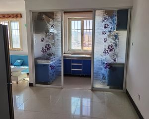 房山城关地铁旁两室一厅电梯房,房主直售,紧挨着小学幼儿园中学
