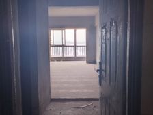 江津双福园1室1卫东北朝向12.00万元出售