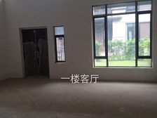 联投半岛70年产权别墅,带2个车位,在小区中间,房东直卖