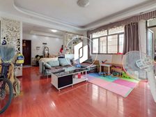 南北通透,诚心出售,红旗欣居 3室2厅,