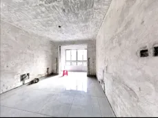 ���½���