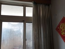 西陵区88平米 普装,一楼,老人居住,或当仓库都合适。