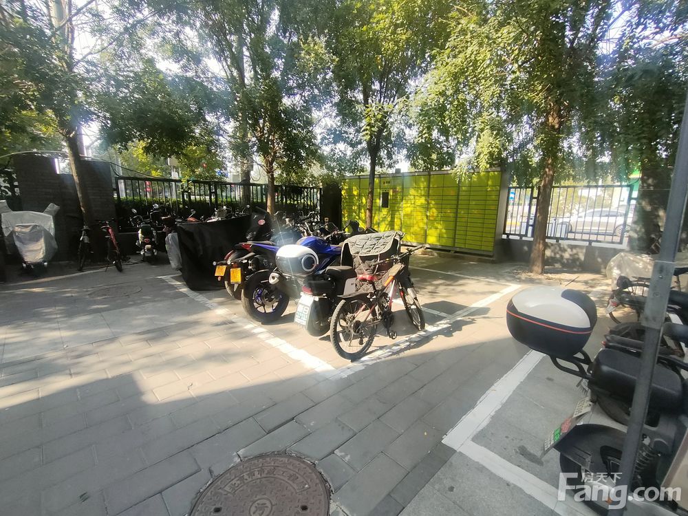 小区相关图