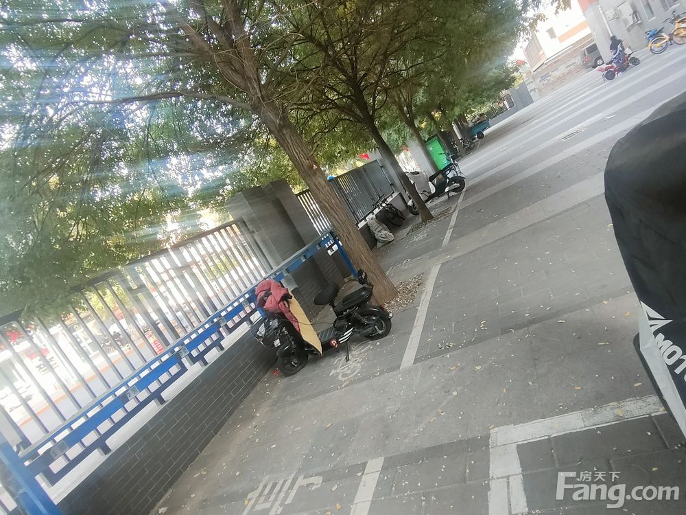 小区相关图