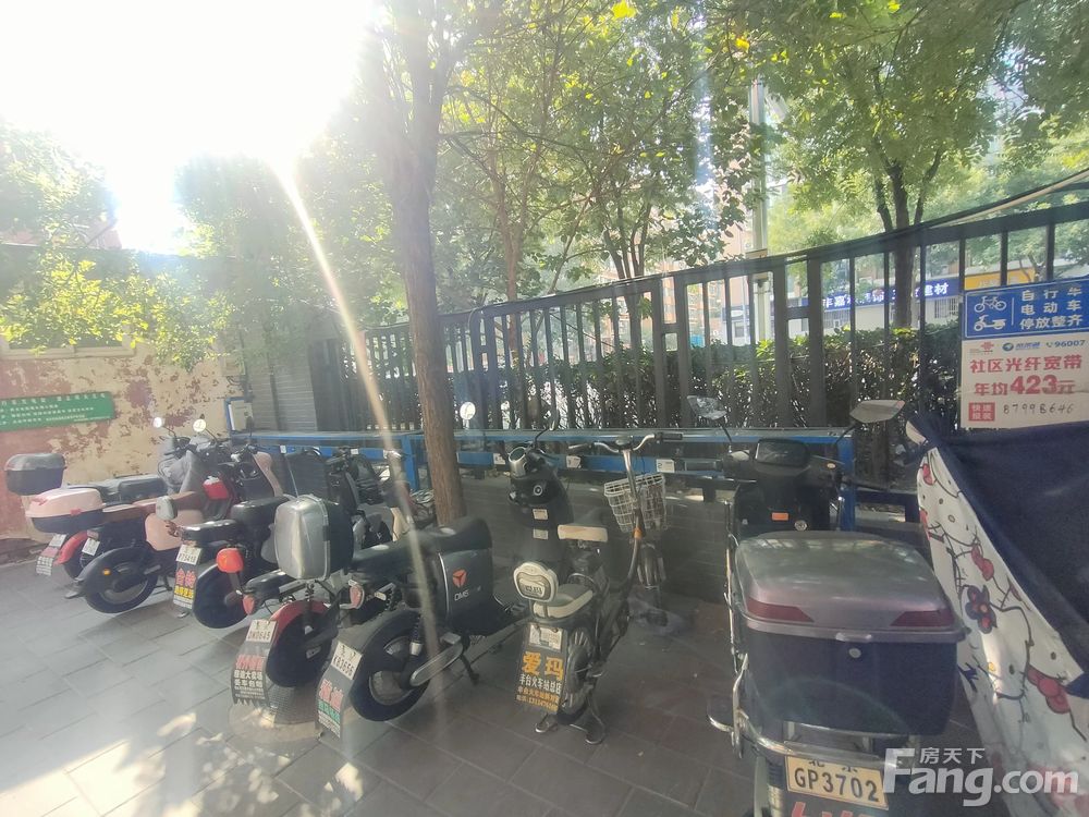 小区相关图