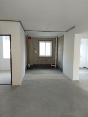 溧水 中南锦城 3室2厅,有一产权车位。