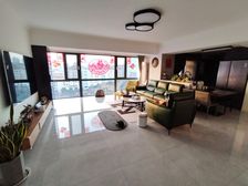 银洲公寓,民水民电,精装一年,拎包入住,价格可议,无尾款!