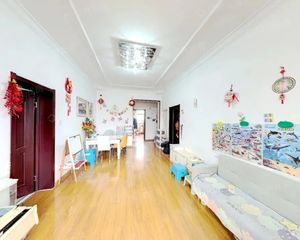 三卧朝阳 大三室 南北通透 满五** 近地铁