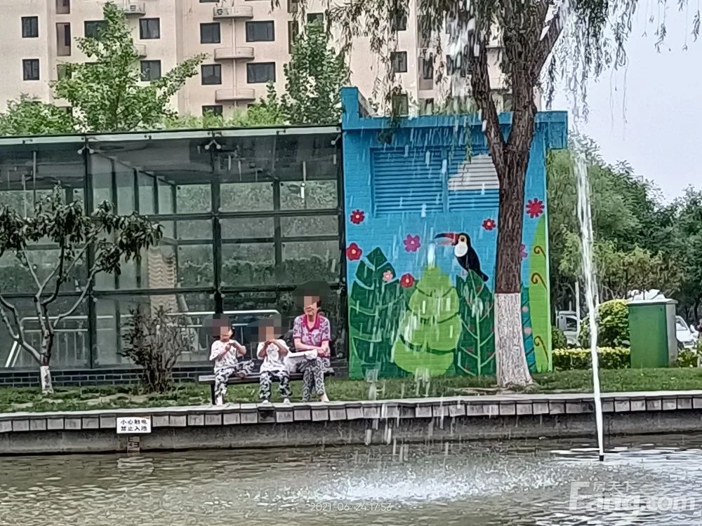 小区相关图