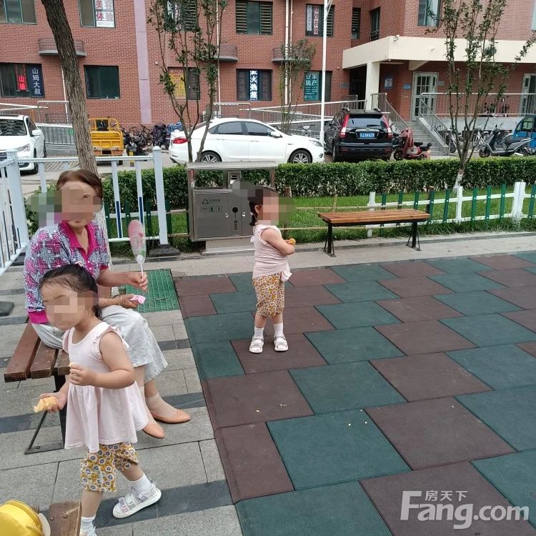 小区相关图