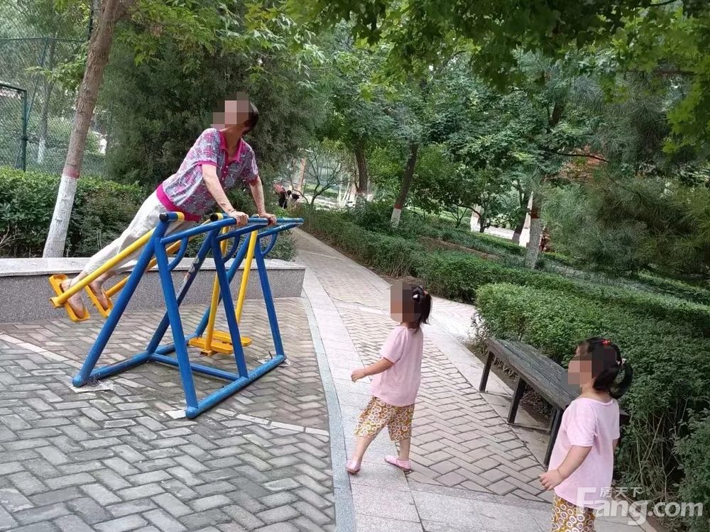 小区相关图