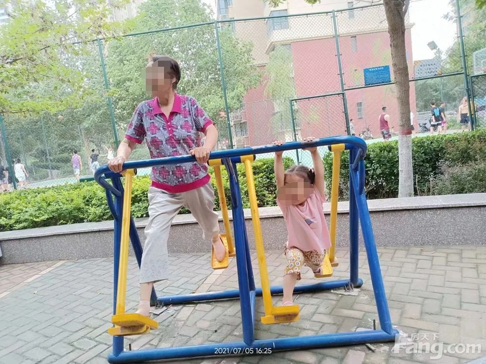 小区相关图