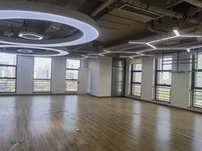 历下奥体中心华创观礼中心写字楼 纯写字楼甲级370平米