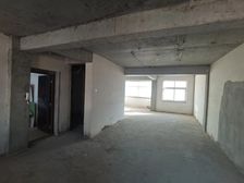 金海湾,4楼3室,87平毛坯,27.5万,送地下室和小棚