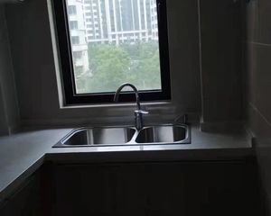 湾里 上海建工海玥名邸 3室2厅