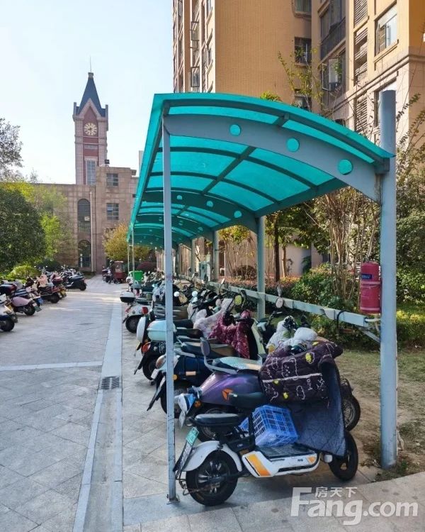 小区相关图