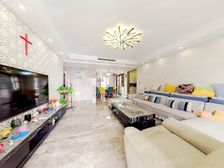 洛龙 绿都悦府 4室2厅 满五 倒计时81天