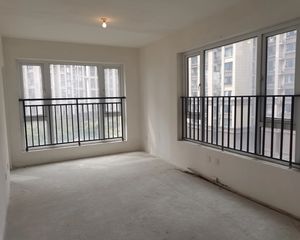 蓝光COCO金沙三期南向3室2厅,错过遗憾!