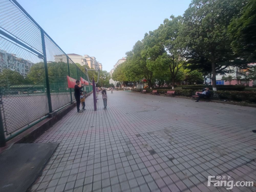 小区相关图