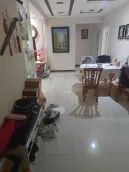 �����