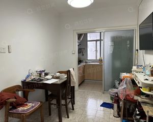 宁波南门三市路精装三房,东向采光好