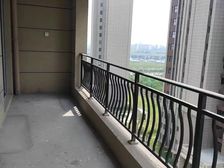 海州 新海云谷 4室2厅房东急售18361481910可聊