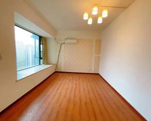 央湖名邸一期,地铁口