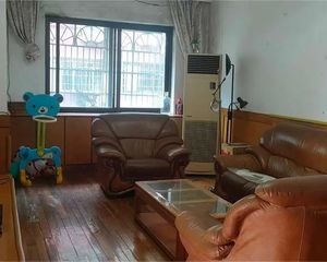 东湖 金属材料公司宿舍 2室2厅