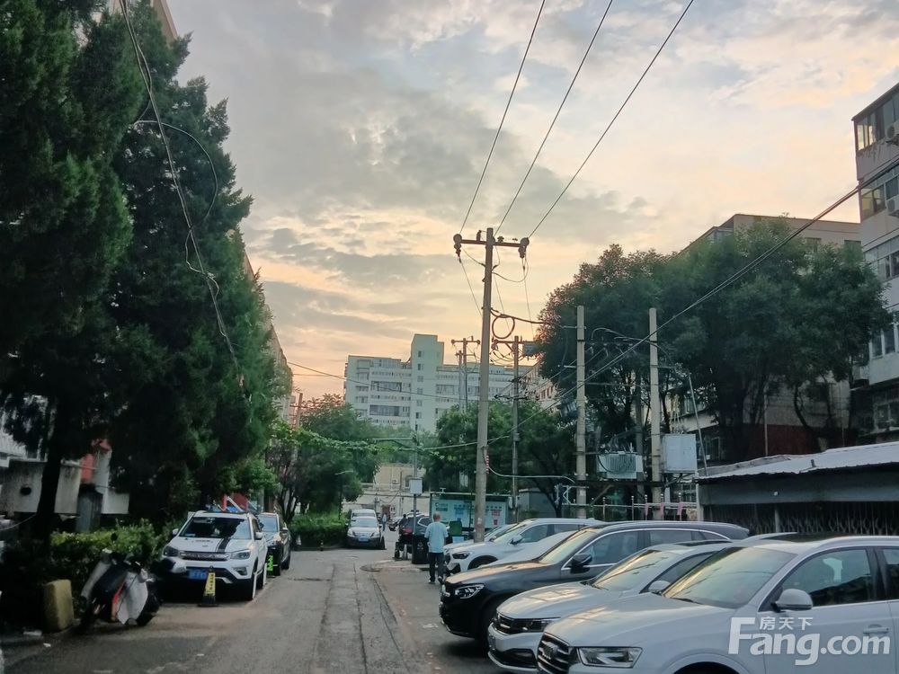 小区相关图