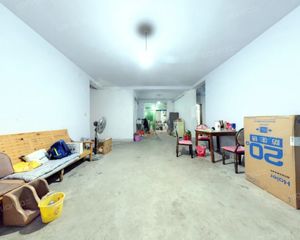 温江 金马石油苑 3室2厅2卫2阳台