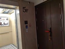 洋房,得房率87%,送车位,南北通透,3个明卫。 4室2厅