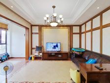 精装洋房,有车位,一梯一户,层高3.6米,赠送顶层大露台!