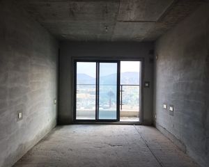 谢岗 唐商翰林府 3室2厅 89.67㎡ 115万