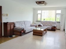 通山五十一。环山二期小院128.14平,南北通透,价格可议。