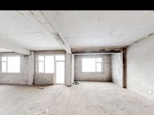 莱山 凤凰新城 4室2厅 150.00㎡ 157万