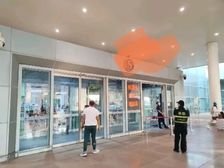 光明路临街旺铺 180平商业街铺面出售