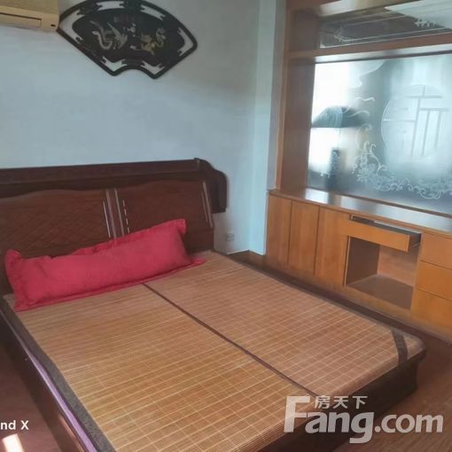  ������ó����ʢ���㳡 2��1�� 88�O 800Ԫ/�� 