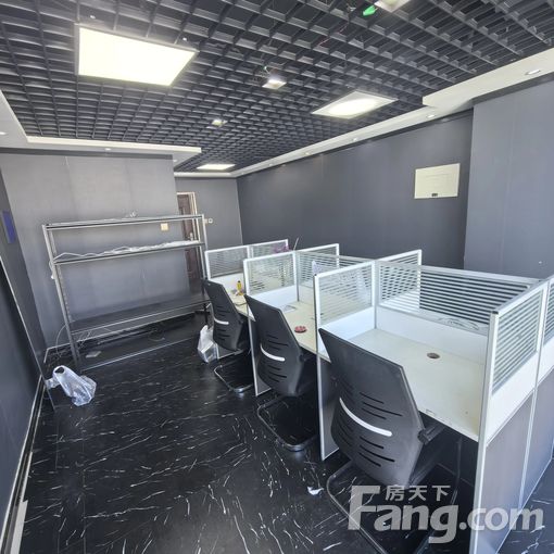  ���������ִ��� 1��1�� 50�O 700Ԫ/�� 