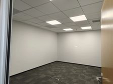 静安中华大厦甲级写字楼1210室 随时入驻