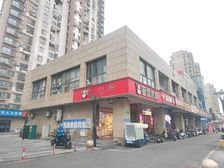 胜浦老街路口拐弯处与小区出入口二楼出租