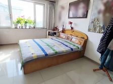 义县 舒馨花苑 2室1厅 楼上楼下一共100多平米。