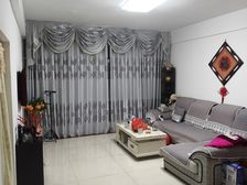 万里大道东向三居室,99平仅36万