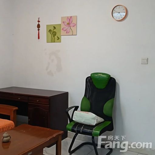  �����������꾰������ 1��1�� 50�O 700Ԫ/�� 