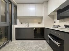 南岸 卓越天元 2室1厅 92.96㎡ 175万