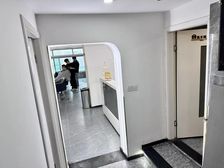 渝中青年路甲级写字楼151平 月租8000即租即用