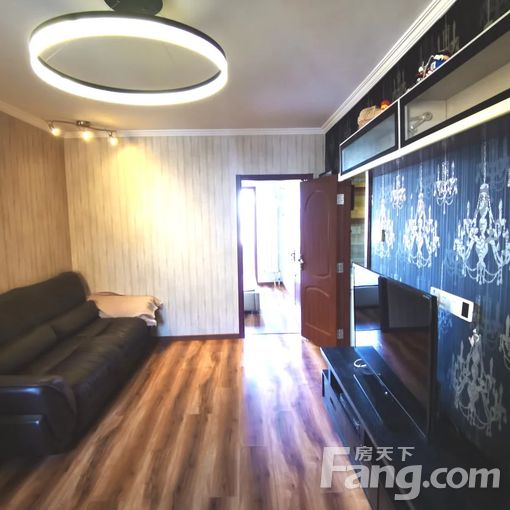  ������̳��̶���� 1��1�� 50�O 5700Ԫ/�� 